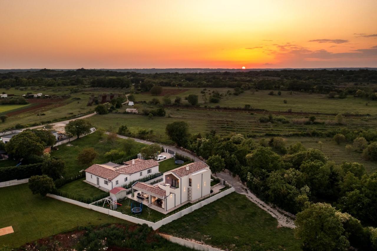 Villa Nobu Mali Vareški Dış mekan fotoğraf